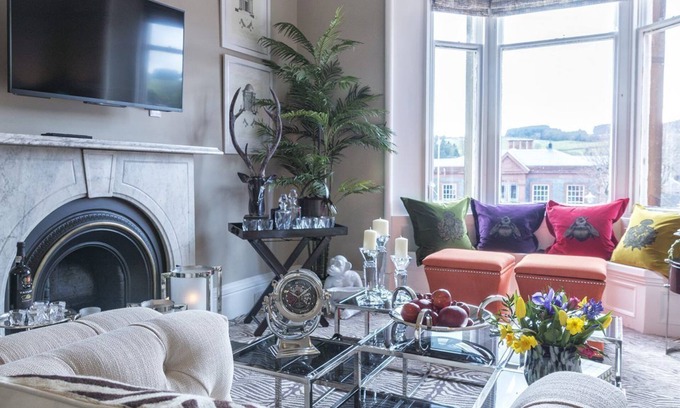 Moffat Cabaña | Ram Lodge - a house that sleeps 10 guests in 6 bedrooms