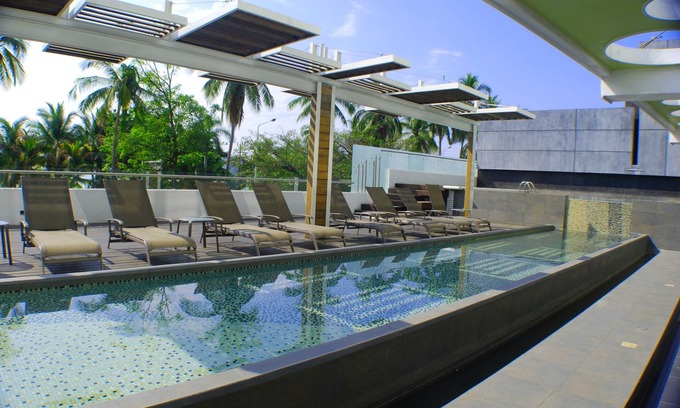 Hornos Hotel | Ramada by Wyndham Acapulco Hotel & Suites