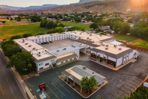 La Verkin Hotel | Ramada by Wyndham La Verkin Zion National Park