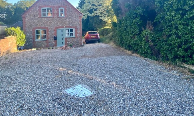 Saxthorpe Cabaña | Ramblers Retreat - Rural, dog friendly cottage.