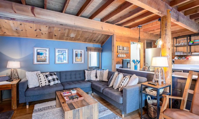 Sunriver Cabina | Ranc27 - Charming Cabin, Bikes, Community Pool
