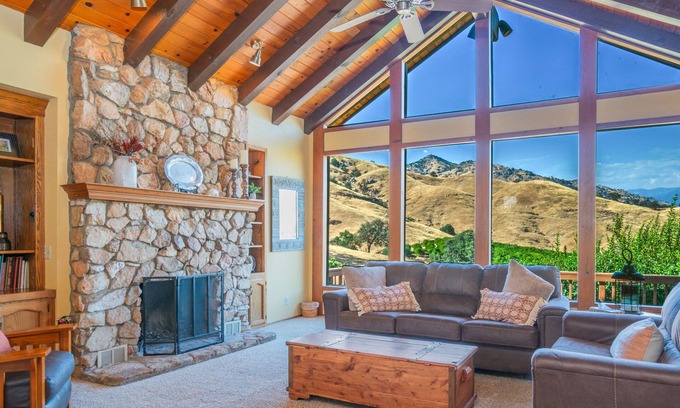 Springville Otro | Escapada Ranch en las estribaciones de las Sierras