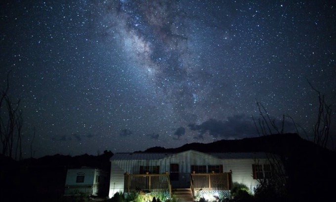 Terlingua Casa | Rancho Mula Oso PLUS Bunkhouse: Unparalleled Outdoor Space
