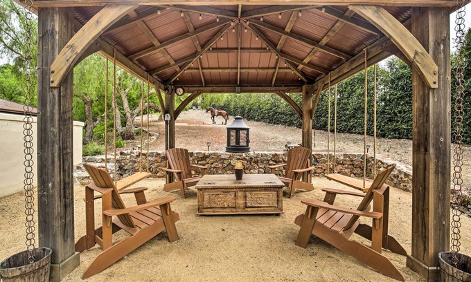 Escondido Cabaña | Rancho Santa Fe Casita - Gate Guarded Community!