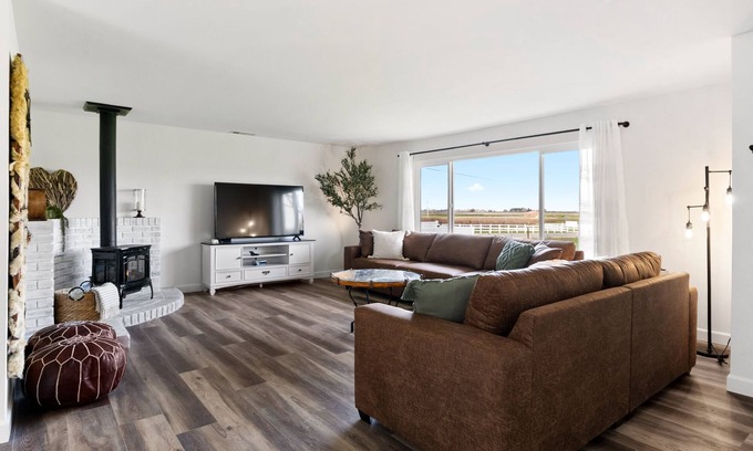 Paso Robles Casa | Rancho Vino-Entire house with 2 Master bedrooms and 2 additional bedrooms