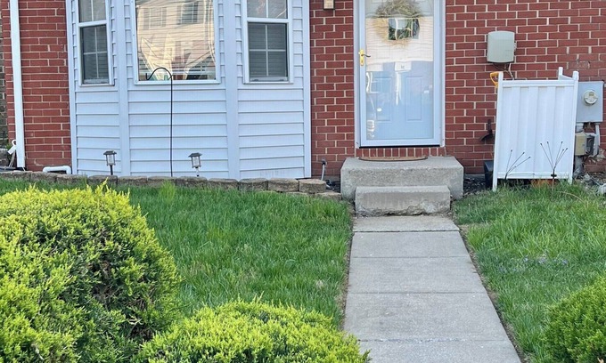 Randallstown Casa | Randallstown 3 Bedroom Townhome Gem
