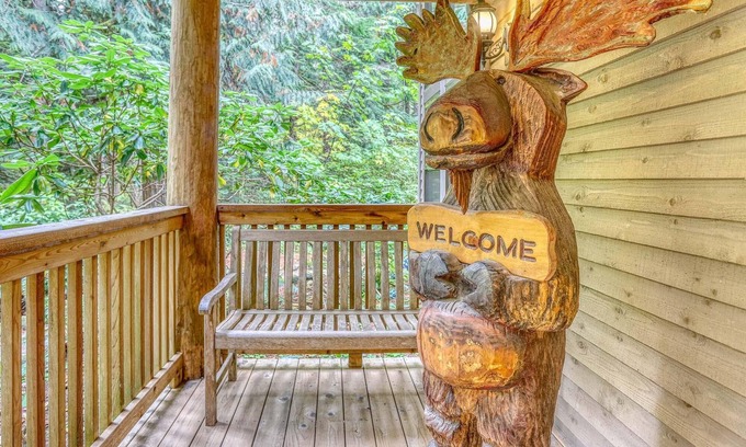 Rhododendron Casa | Rapid River Retreat