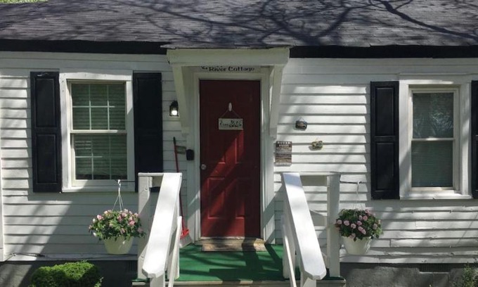 Falmouth Villa | Rappahannock River Cottage Near I-95!