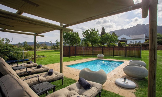 Tulbagh Apartamento | Raptor Rise