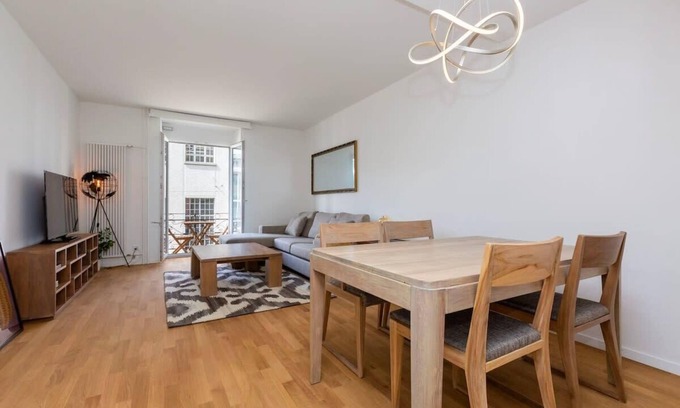 Werd Apartamento | RARE FIND City Centre 2-BR Apt 2A