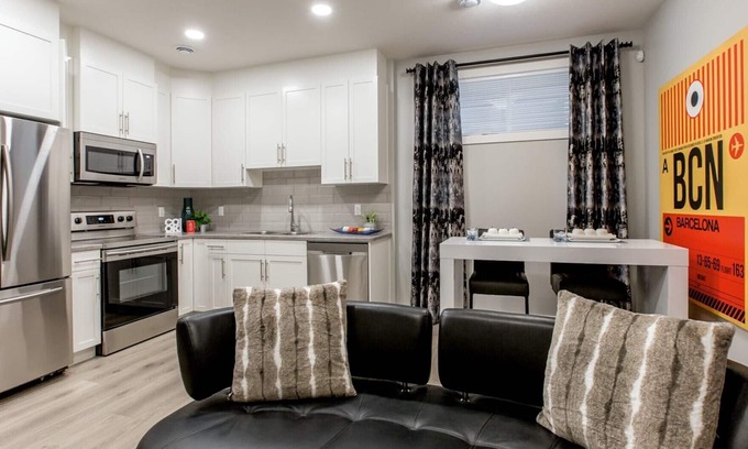 Southeast Edmonton Casa | Rare find. Legal basement suite with separate entrance.