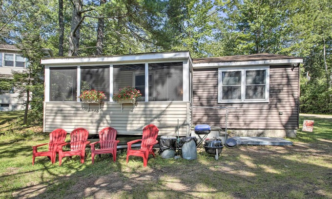 Raymond Cabina | Raymond Retreat w/ 200 Feet of Private Beach!