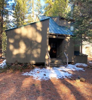 Black Butte Ranch Casa | RC8 - Cute & Cozy Cabin