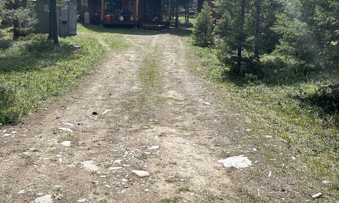 Drummond Cabina | Real log cabin on world famous Rock Creek, MT.