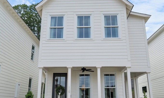 Oxford Casa | Rebel Getaway- Sleeps 6-in charming Oxford-SEC football weekends available