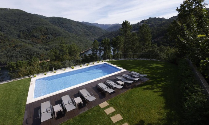 Cantelaes Casa | Recanto de Fornelos. Conecção Perfeita Entre Comodidades e a Natureza!