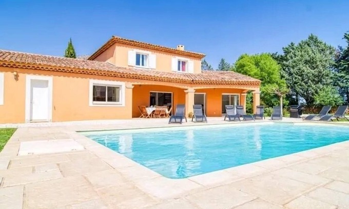 Montfort-sur-Argens Casa | Villa provenzal reciente, 8 habitaciones, todas las comodidades con piscina