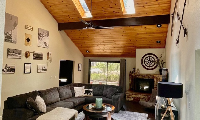Graeagle Casa | Recently remodeled chalet inspired home-minutes to town, hiking, biking and golf