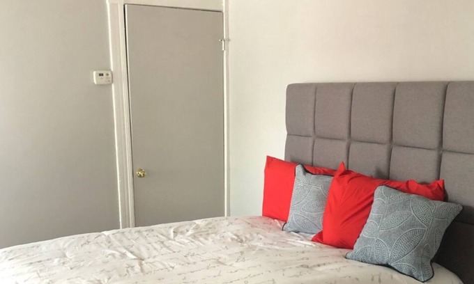 St. Louis Cama Y Desayuno | RECENTLY REMODELED FOR A LUXURIOUS STAY IN SOUTHSIDE SAINT LOUIS. MISSOURI TODAY