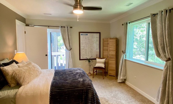 Boulder Condominio | Recently Remodeled Long Term Stay in Beautiful Location