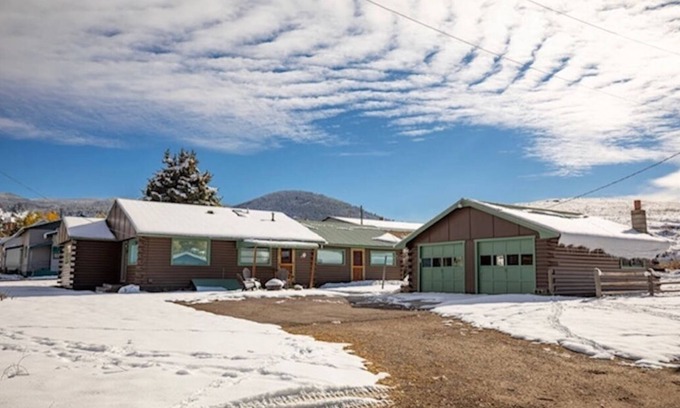Philipsburg Casa | Recently remodeled home with cozy updated rooms with plenty of space for larger groups.