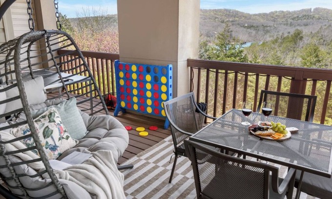 Indian Point Condominio | Recently Remodeled, walk to the lake, next to SDC
