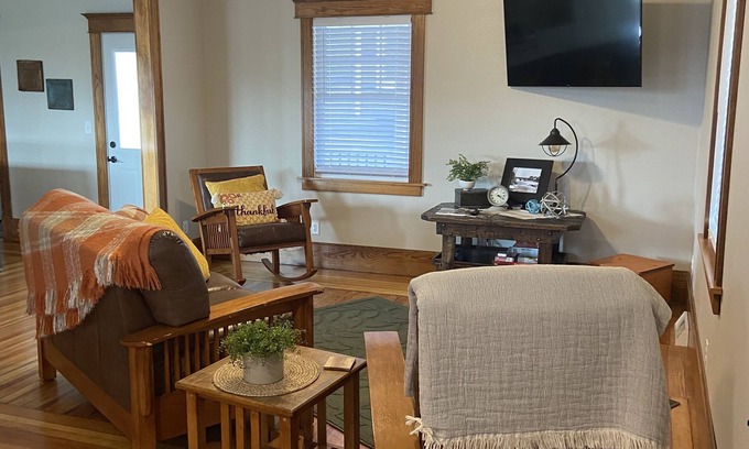 Cascade Casa | Recently renovated 2-story 3 bedroom house next to river & falls in Cascade, IA