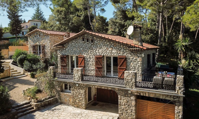 Le Rouret Casa | Recientemente renovado para 2019! Alquiler de villa de lujo en el sur de Francia para 10