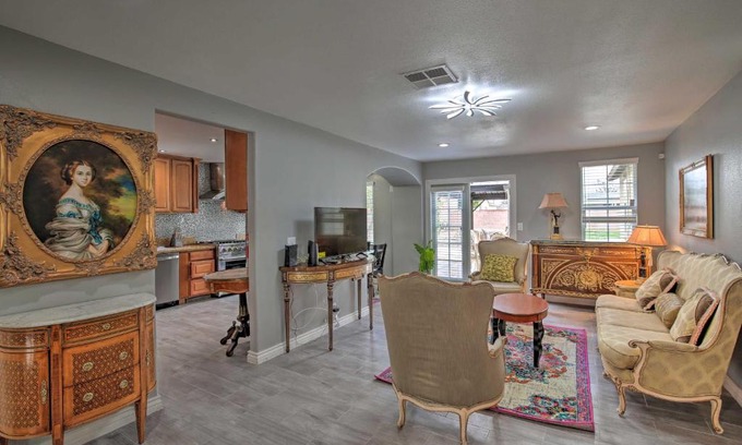 Southwest Anaheim Casa | Recently Renovated Retreat Less Than 6 Mi to Disney!