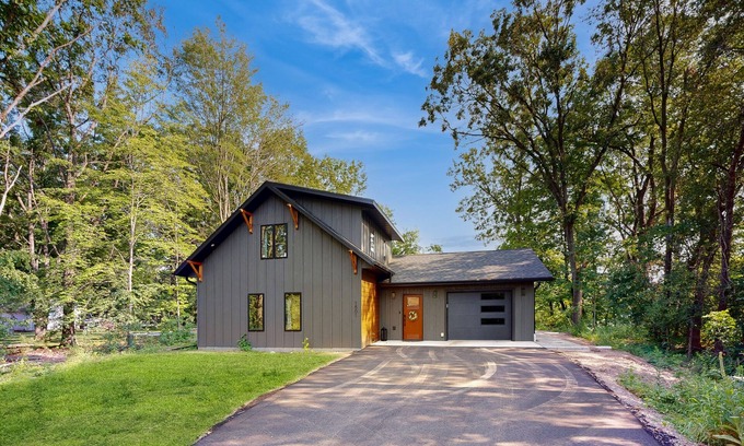 Wausau Casa | Recreation waterfront home with dock, kayaks, wifi, radiant heat, patio, BBQ