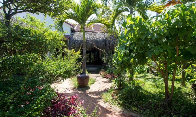 Cam An Cama Y Desayuno | Red Flower Cottages Homestay