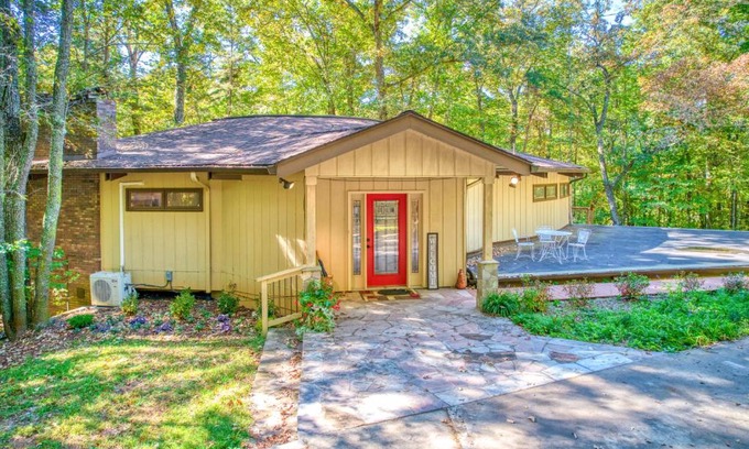 Franklin Casa | Red Fox Lair