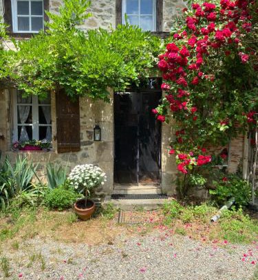 Saulgond Casa | Red Gate Cottage