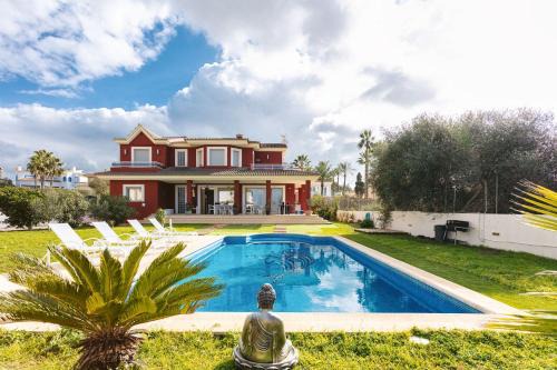 Sa Torre Casa | Red House Bed & breakfast