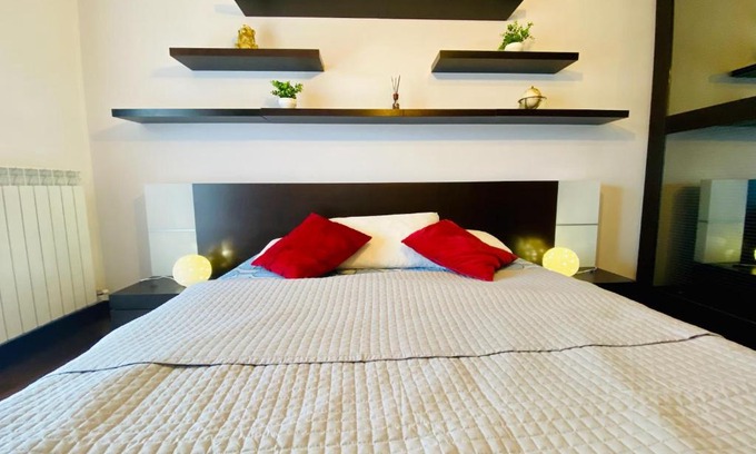 Monfalcone Apartamento | Red House