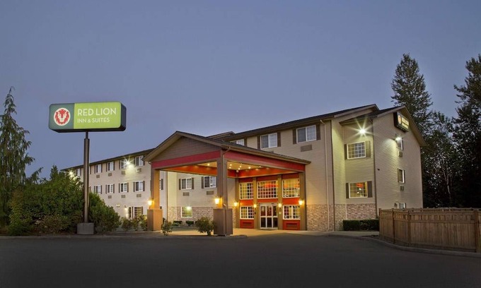 Kent Hotel | Red Lion Inn & Suites Kent Seattle