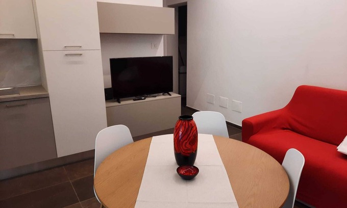 Maranello Apartamento | RED MELOGRANO detached apartment with garden near Ferrari Museum