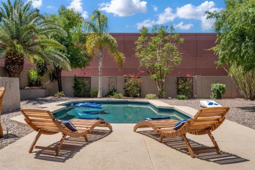 East Mesa Casa | Red Mountain Retreat
