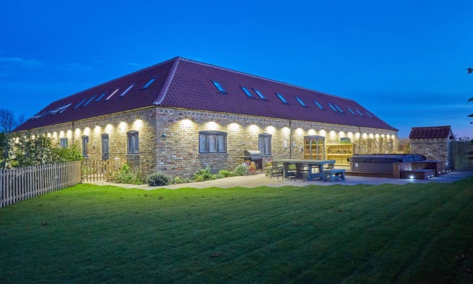 Dunholme Casa | Red Oak Barn: conversión de granero de lujo en un camino rural cerca de la vibrante ciudad de Lincoln