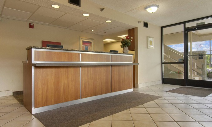 Fairborn Hotel | Red Roof Inn Dayton - Fairborn/ Nutter Center