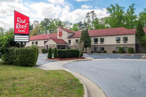 Hendersonville Hotel | Red Roof Inn Hendersonville