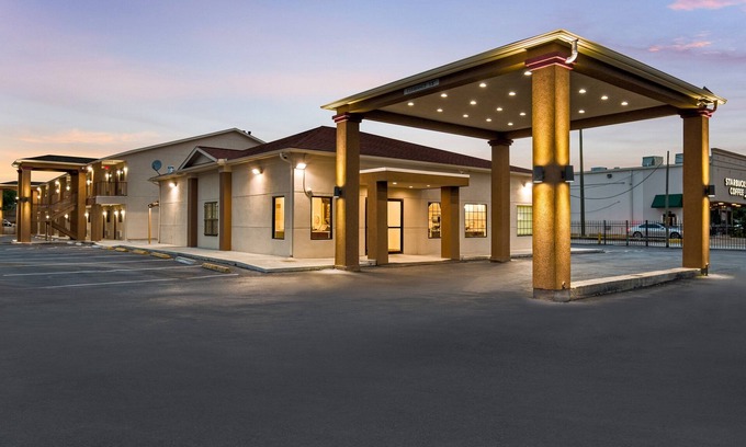 Spring Hotel | Red Roof Inn Houston – Spring North