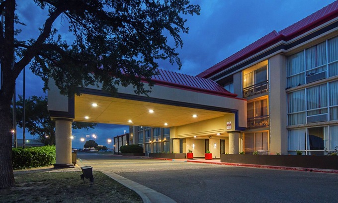 Lubbock Hotel | Red Roof Inn Lubbock