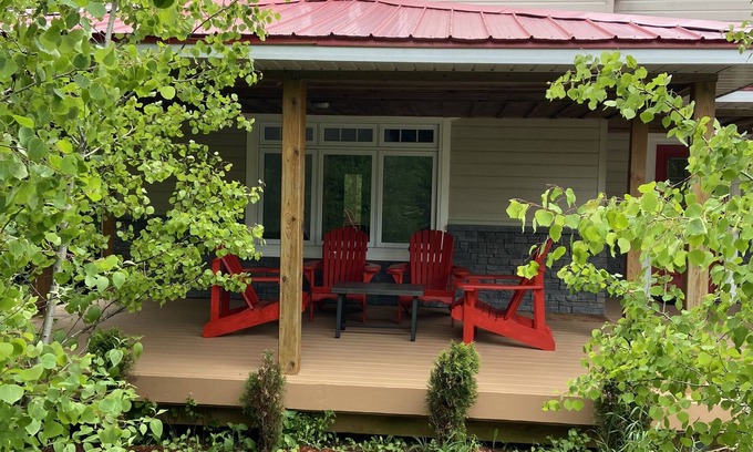 Tobermory Casa | Red Roof Retreat Tobermory