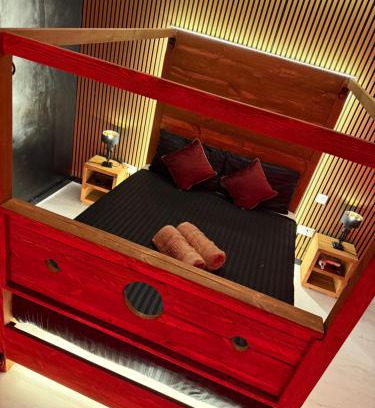 Ogden Apartamento | Red Room Jacuzzi Suites