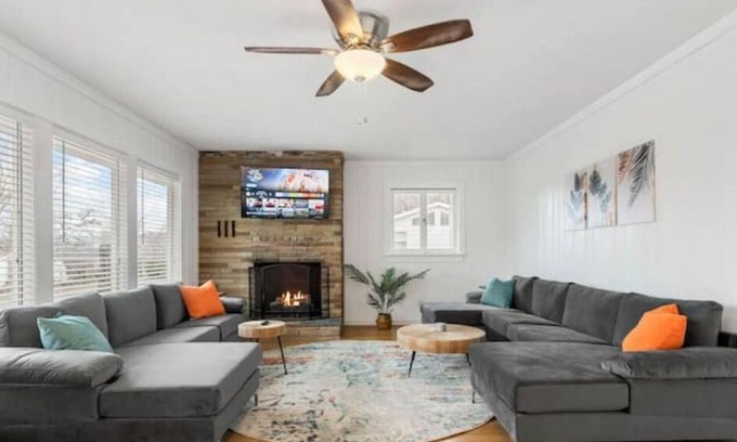 Fennville Casa | Red Rover | Hot Tub, Game Room, Lake Views!