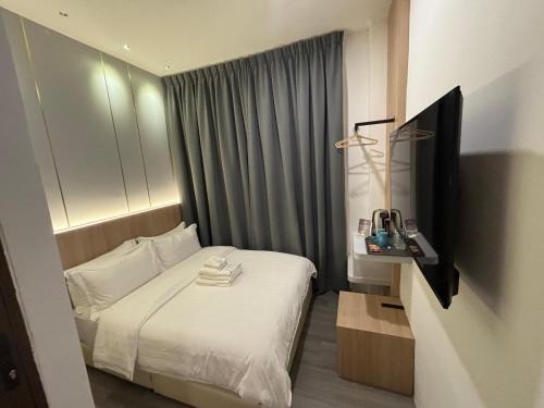 Bintulu Hotel | Red's Hotel