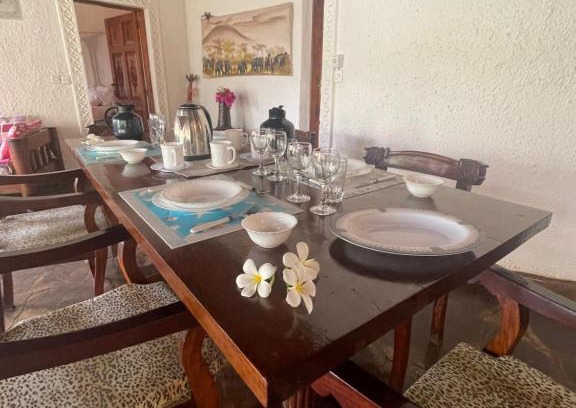 Malindi Marine National Park Villa | Red Sunshine Villa B&B