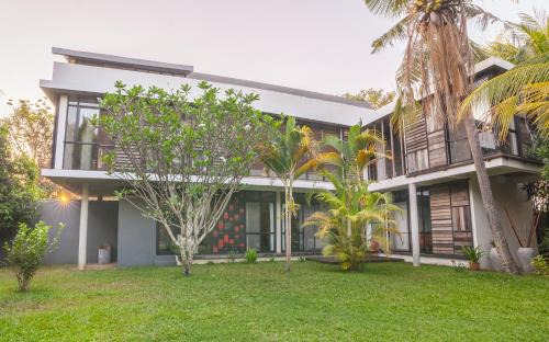 Siem Reap Casa | RedBox House - Private Luxury Modern Style 5 Bedrooms Villa