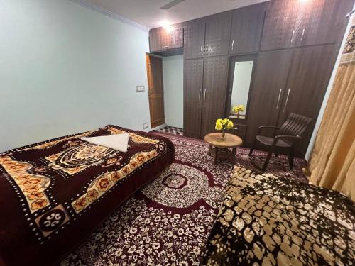 Nishat-Shalimar Casa | Redbury Homestay